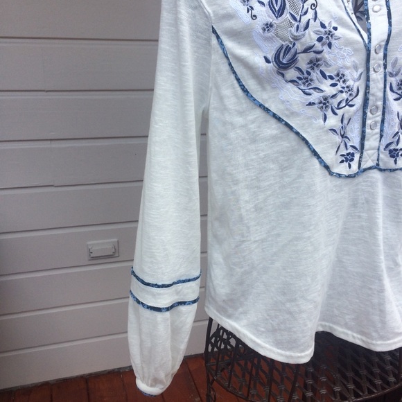 Free people medium white blue and white Shirt - Picture 3 of 8